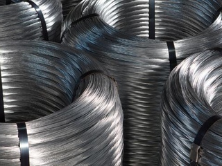 Проволока оцинкованная ВР4 ст2кп 1 мм 3 - в «Монолит-Металлопрокат».