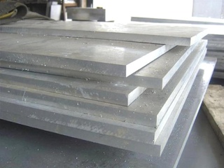 Плита алюминиевая 35х1200х3000, марка АМЦ 4 - в «Монолит-Металлопрокат».