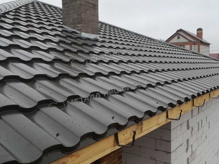 Металлочерепица Металл-Профиль Монтекристо-X 0,5 VikingMP® E RR 32 Темно-коричневый 5 - в «Монолит-Металлопрокат».